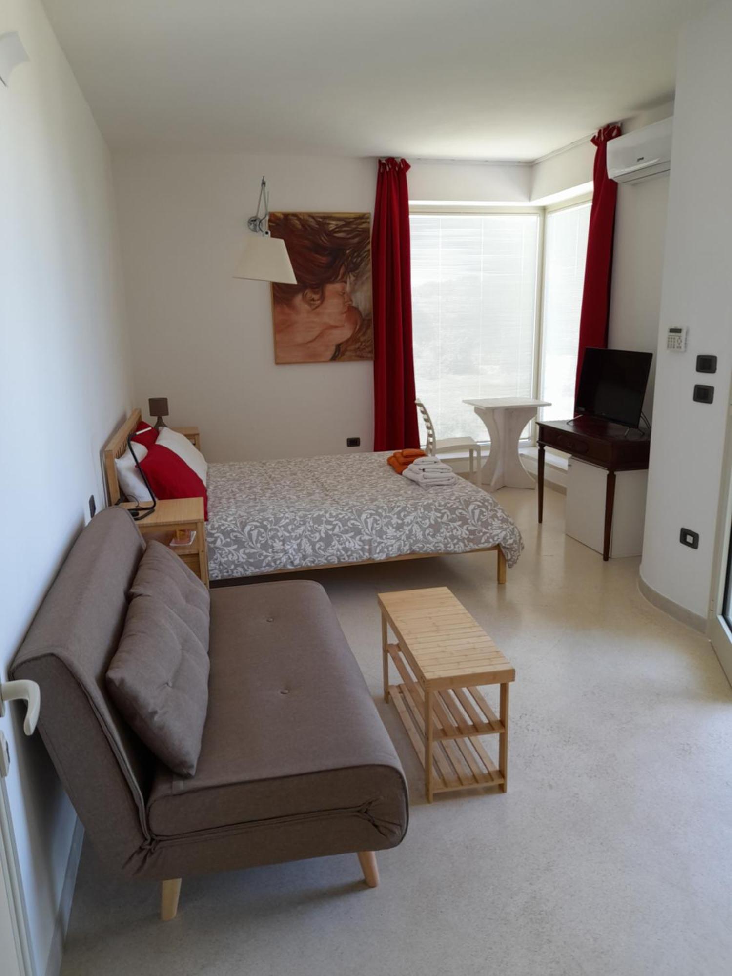 Tenuta Valle Dell Idro Otranto Con Piscina Casamassella Luaran gambar